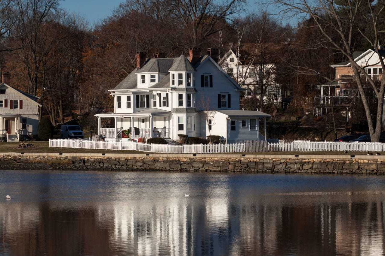 Rhode Island, Connecticut, & Massachusetts Neighborhoods Homes for Sale