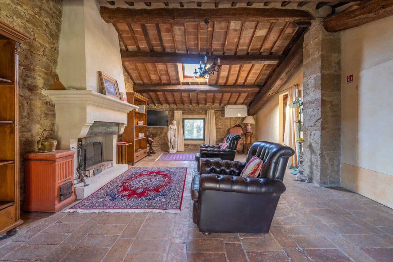 IL CALICE DI FUOCO “Extraordinary Property with Swimming Pool in Val d'Orcia”