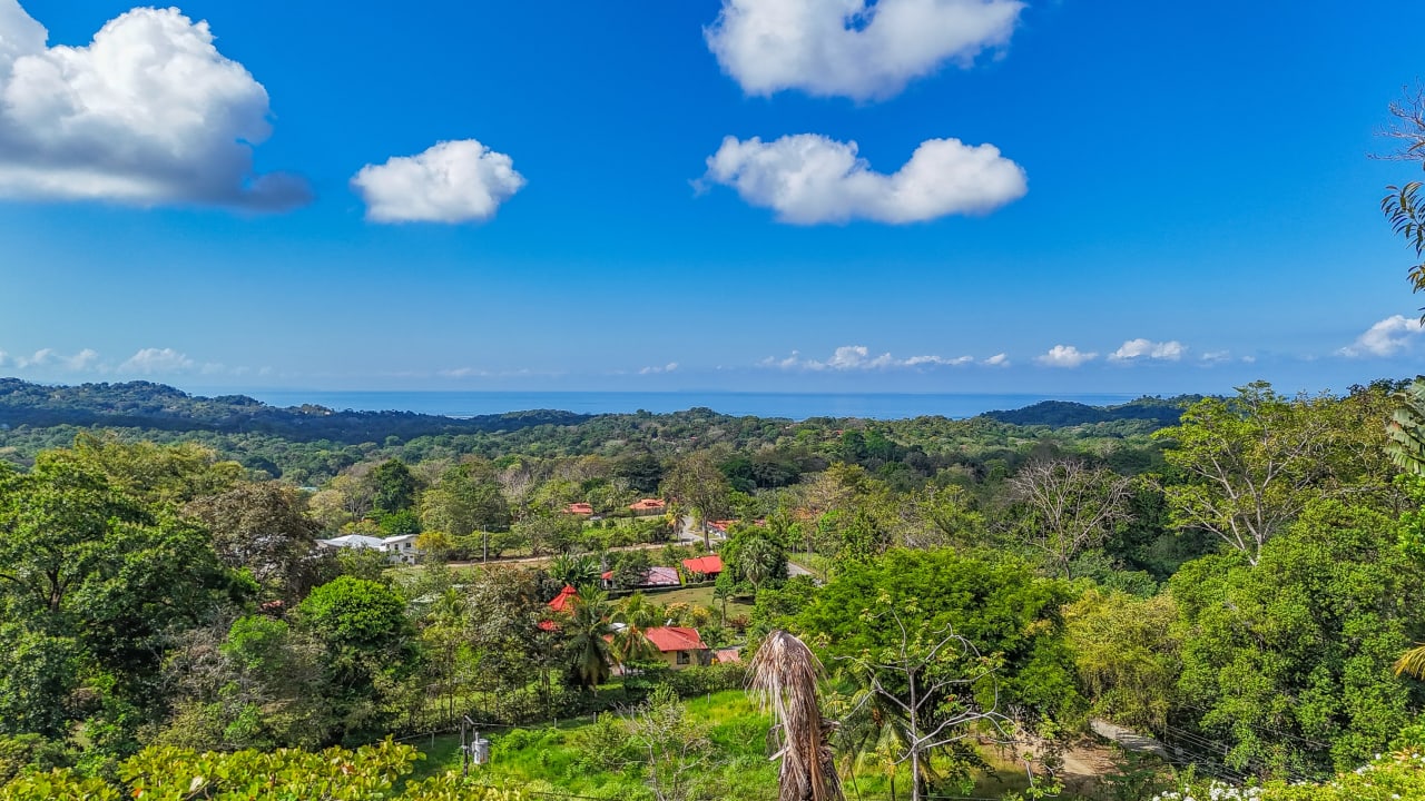 A 3-Bedroom Home With Spectacular Pacific Ocean View On The Edge Of Ojochal