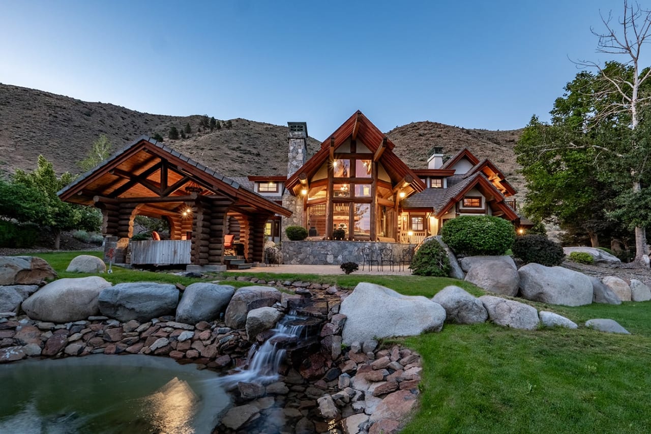 Verdi's Best Kept Secret - Quality Custom Log & Stone Retreat