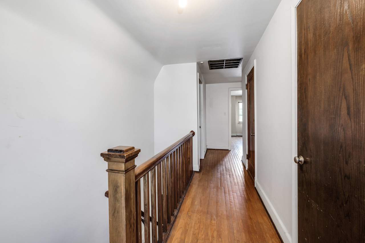 2769 Oakman Boulevard