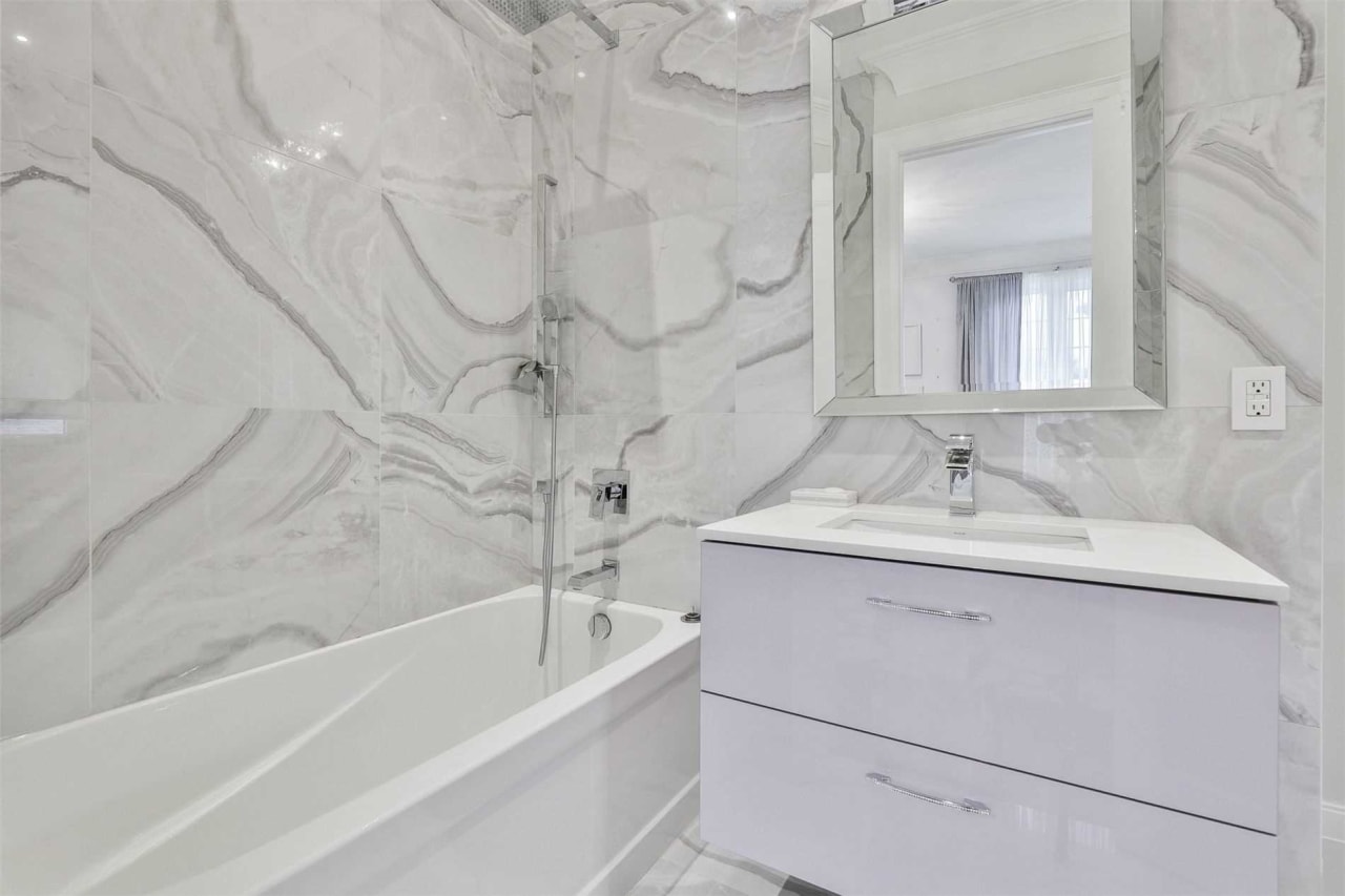 SOLD Exquisite Luxury Finishes Barry Cohen Homes