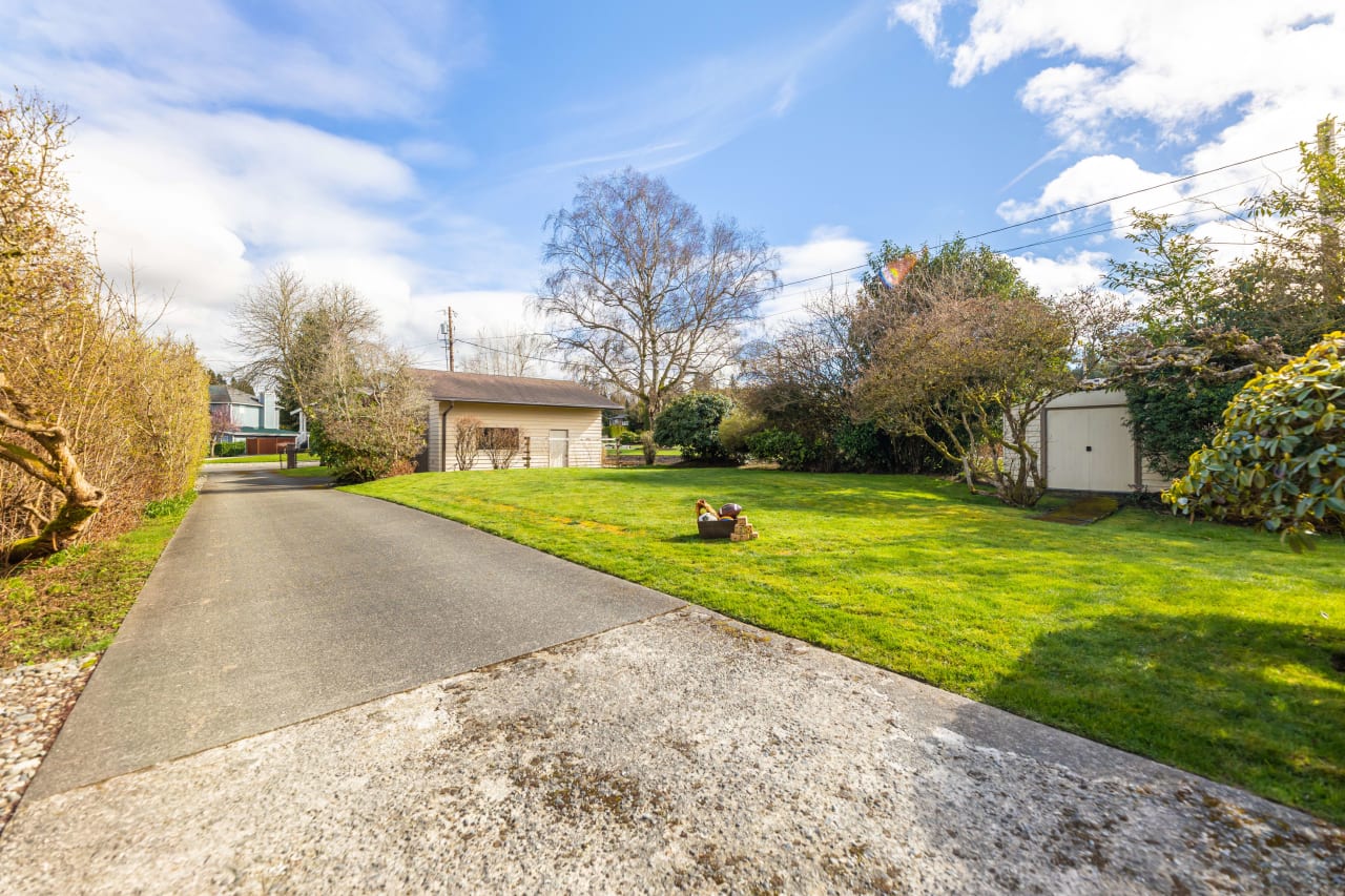 The Lake Stevens Waterfront Estate