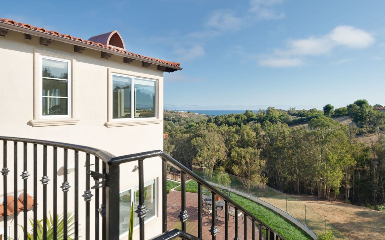 5795 CALPINE DR Real Estate Listing Bill & Daniel Moss