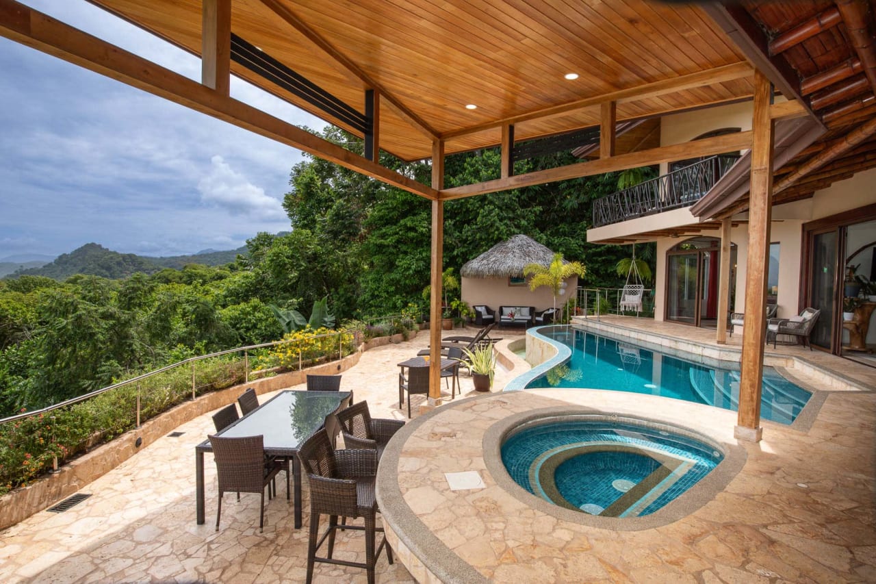 VILLA TUCAN TANGO: TROPICAL LUXURY HOME IN GATED COMMUNITY ABOVE DOMINICALITO