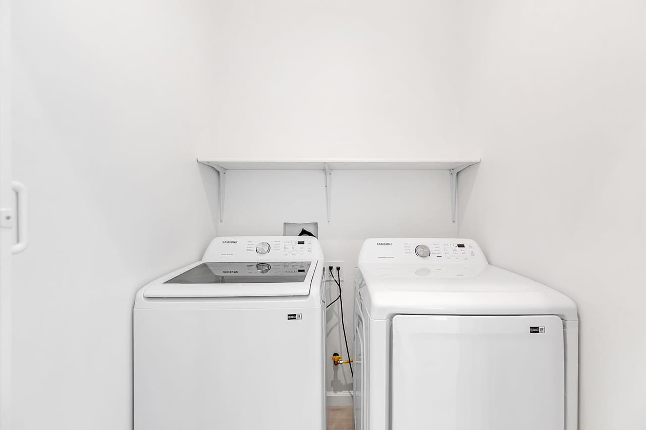 122 1/2 North Park View Street