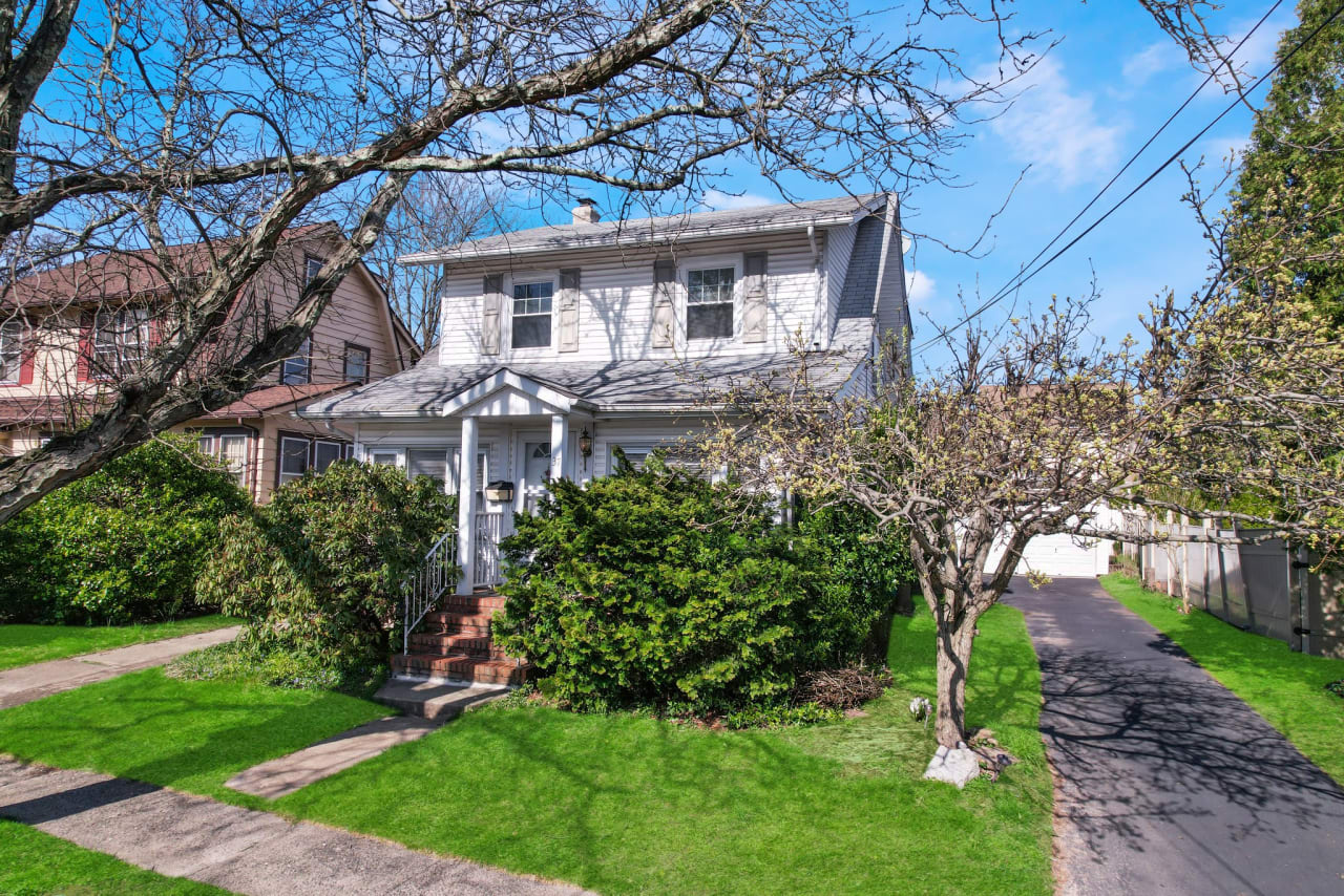 37 Cypress St, Millburn, NJ 07078