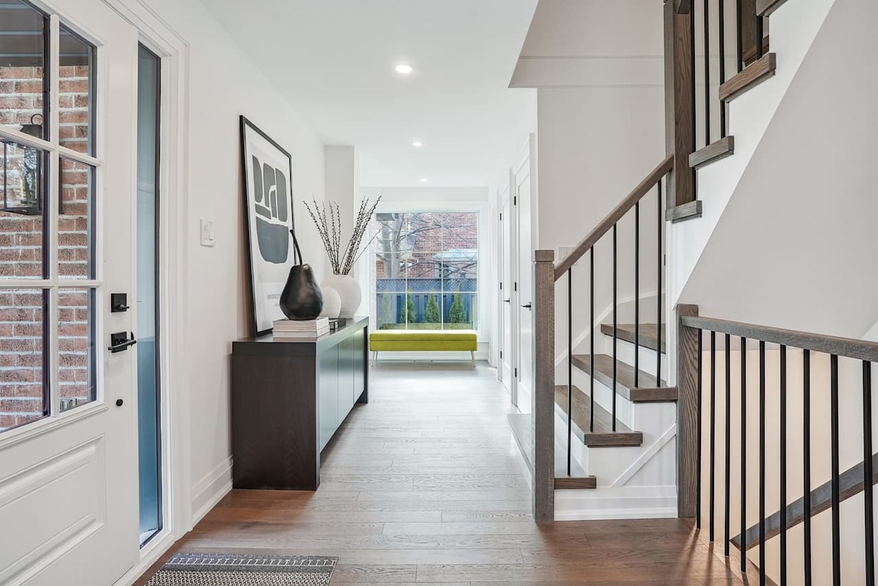 384 Claremont Crescent Oakville, ON L6J 6K1 Goodale Miller Team