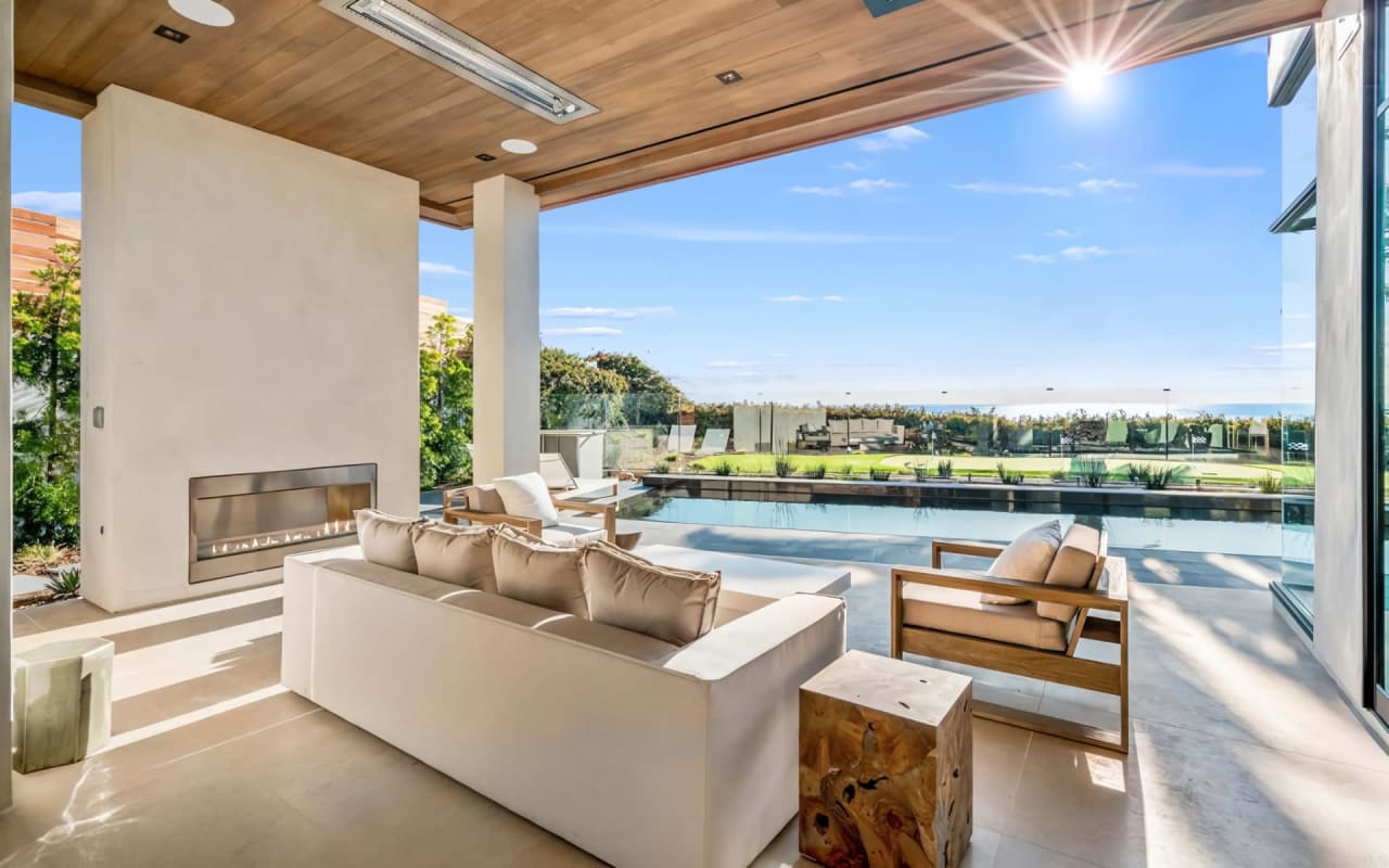 Selling Your Luxury Property: Strategies for Discerning Buyers in Del Mar