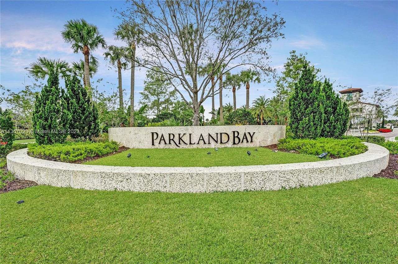 Parkland Bay