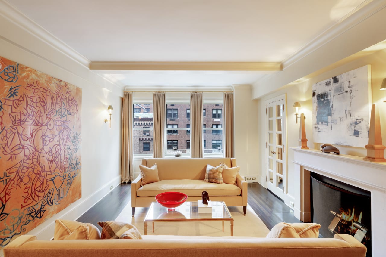 419 East 57th Street Unit: 6A