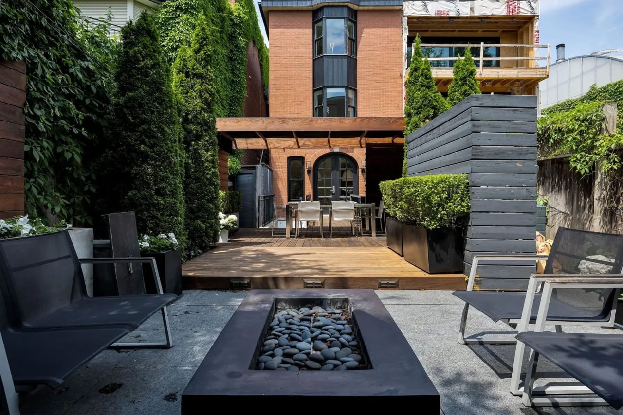 This $5.5 million Toronto home has a celebrity-worthy backyard