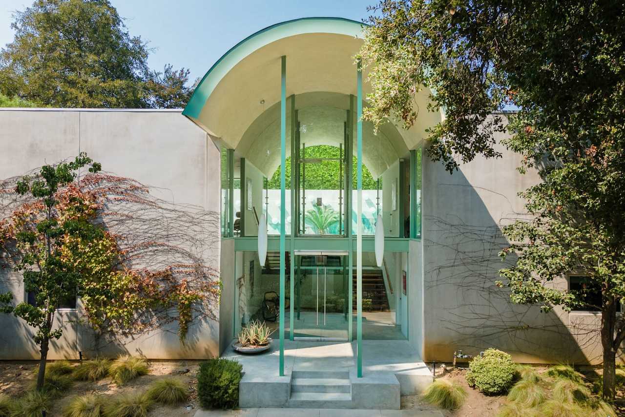 Gated Modernist Mid-Century, Circa 1963