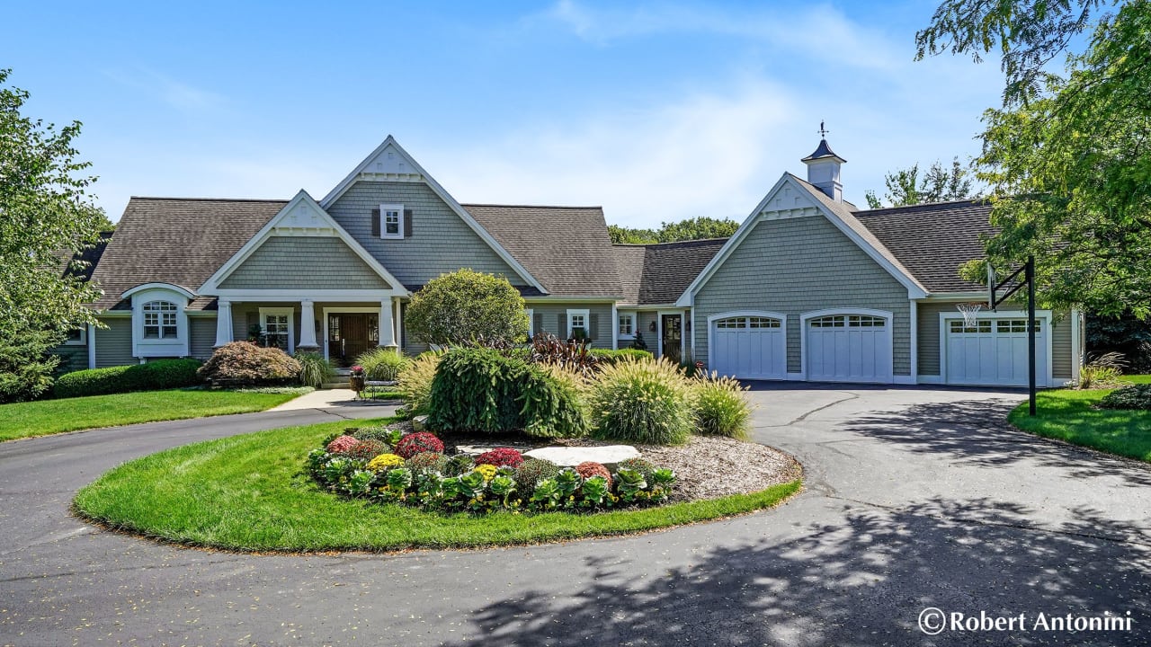 Homes for Sale in Forest Hills, MI Robert Antonini