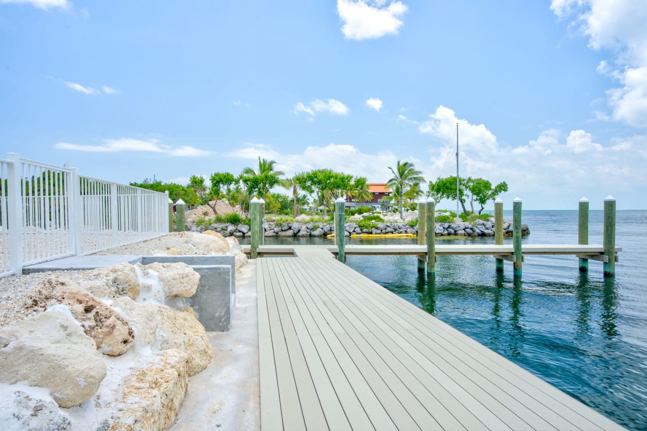 Bayfront Luxury Pool Home