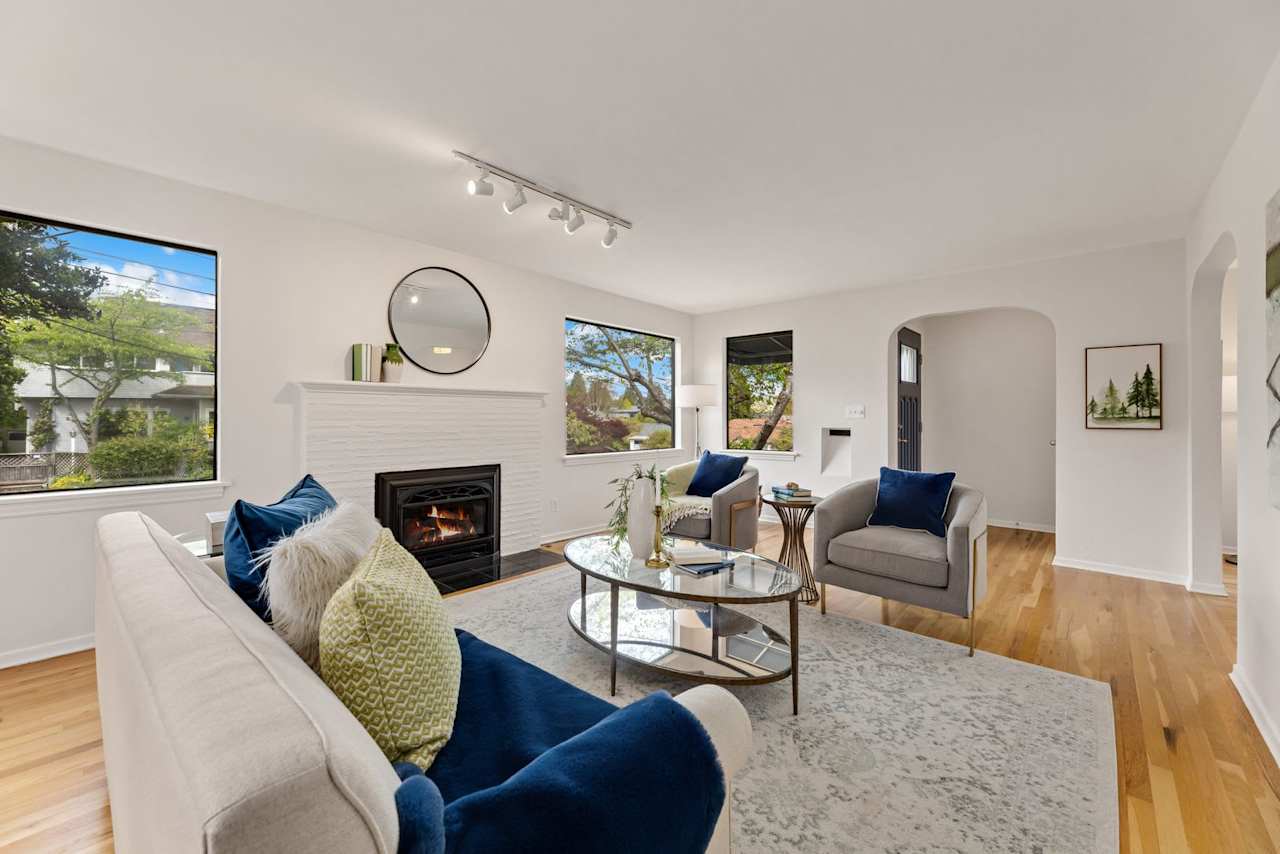 Phinney Ridge Home