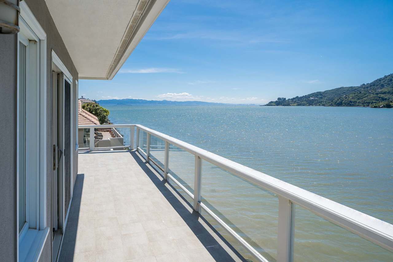 Exquisite Waterfront 'Smart Home' on Flat, Gated Street