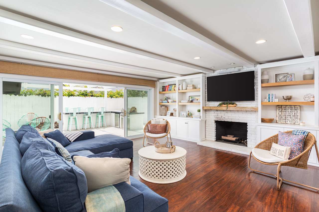 In the Heart of Costa Mesa VALIA Properties Corona del Mar Luxury