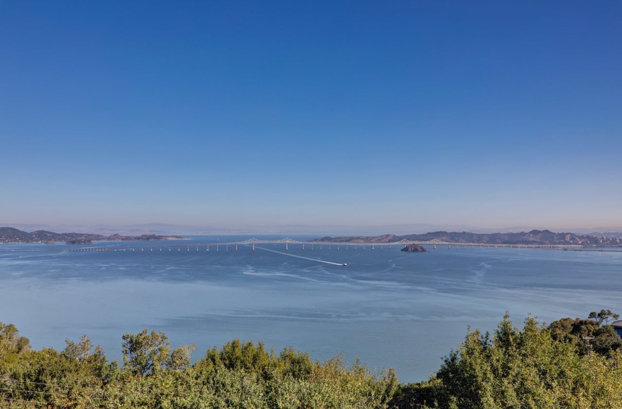 Sweeping Views Across the Bay