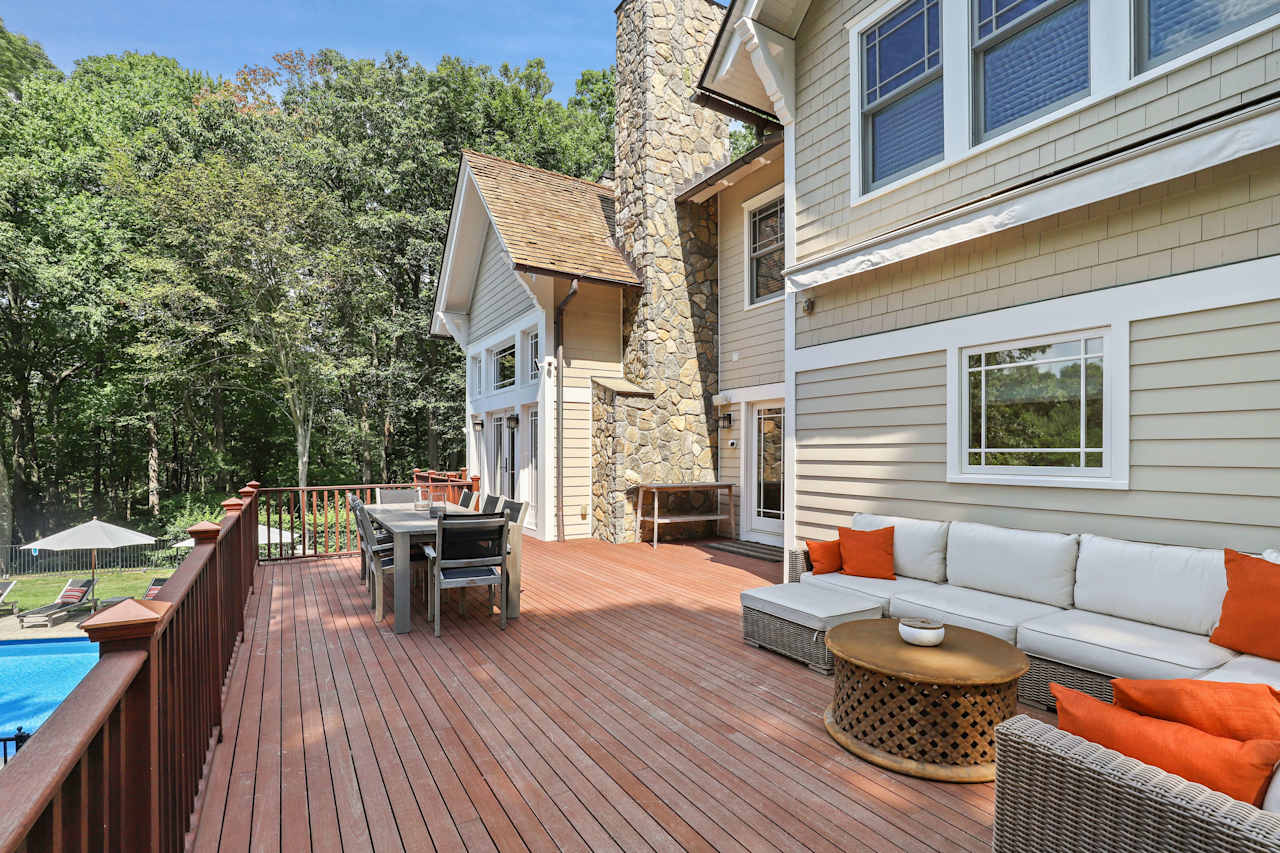 93 Round Hill Rd Armonk NY Brian Milton of Compass Greater NY