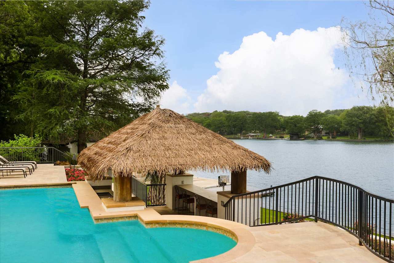 4009 Rivercrest Drive