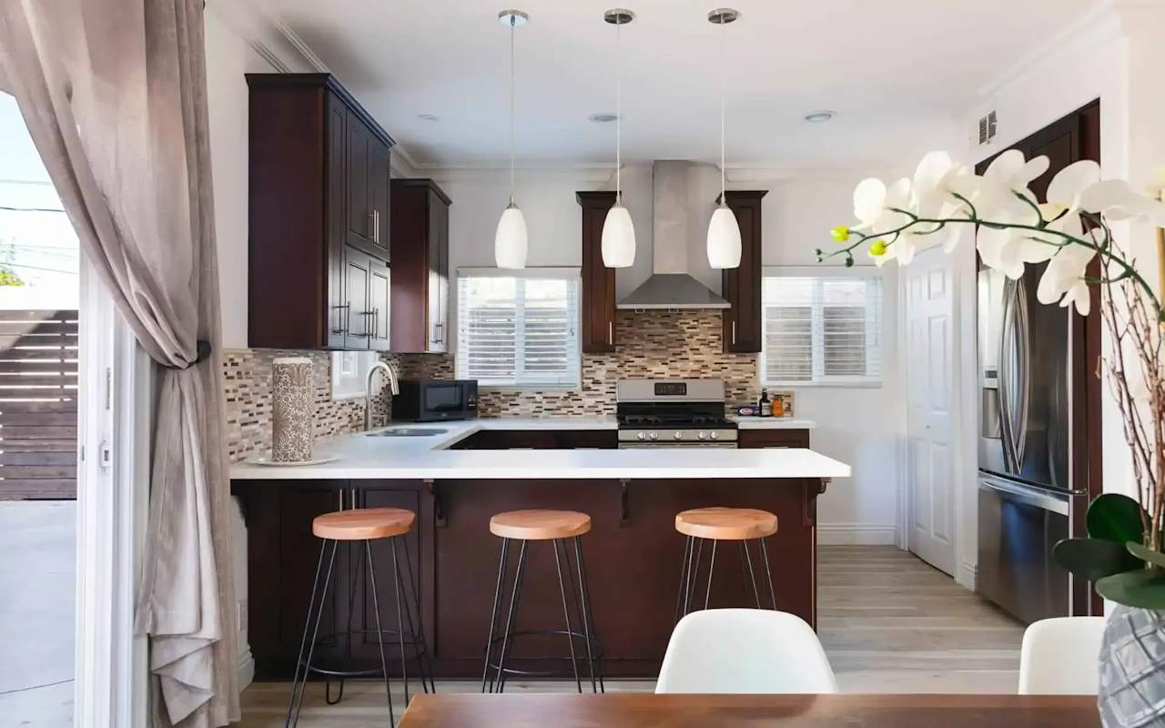 Jonathan Yuen Iota Realty