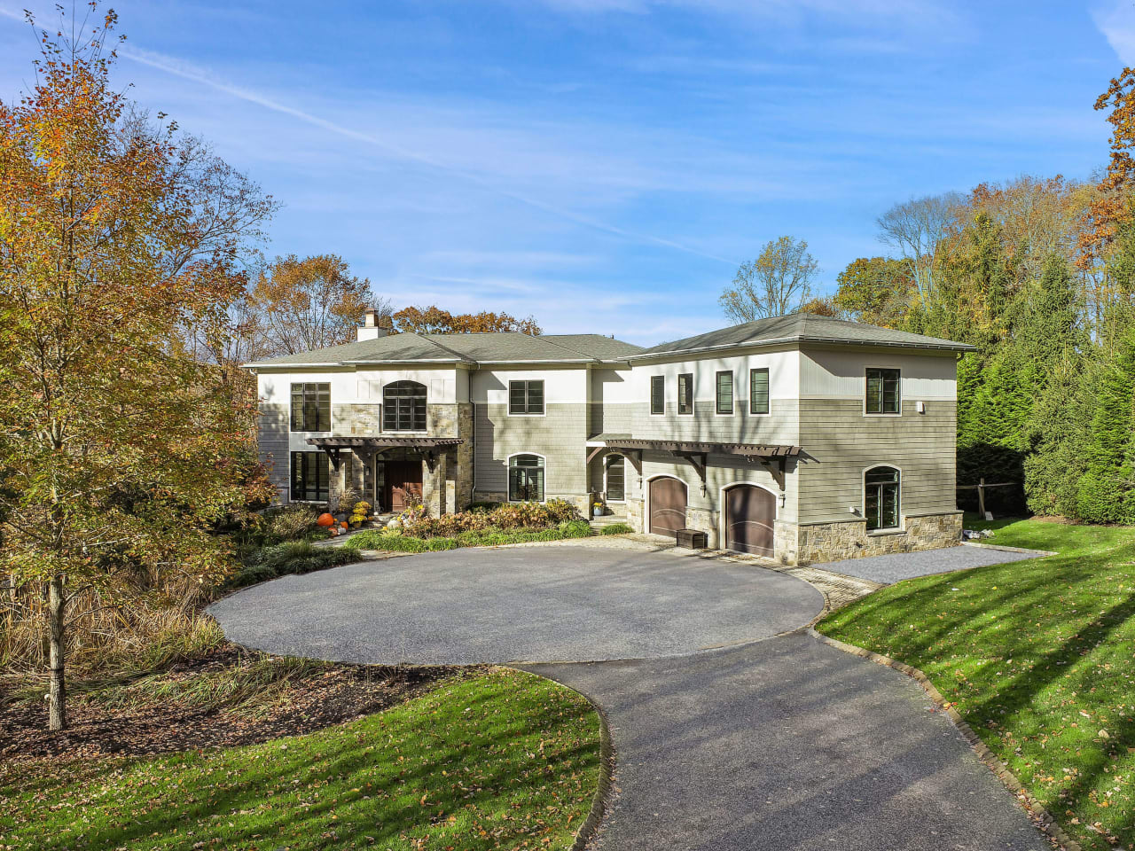 3 Gifford Lake Dr, Armonk NY