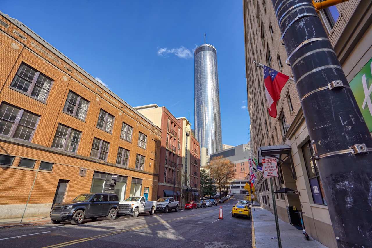 Downtown Atlanta Lifestyle Clareo Real Estate