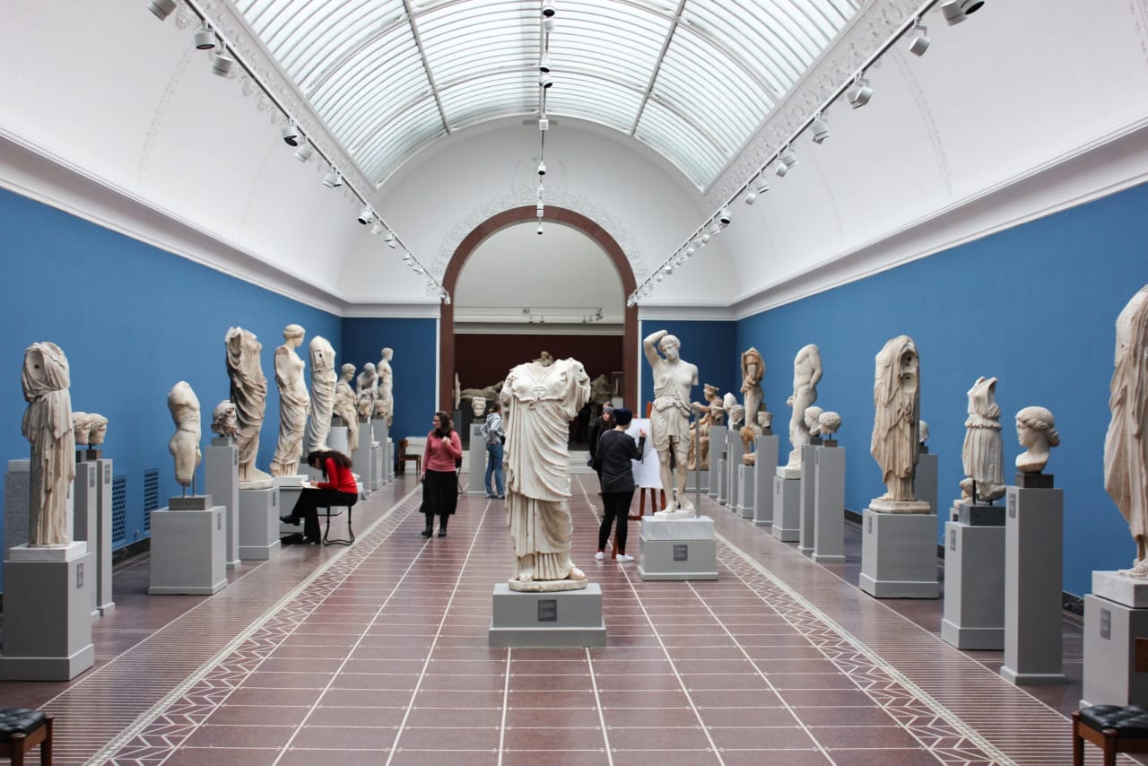 Culture Is Back To Life In NYC As Met Museum Reopens