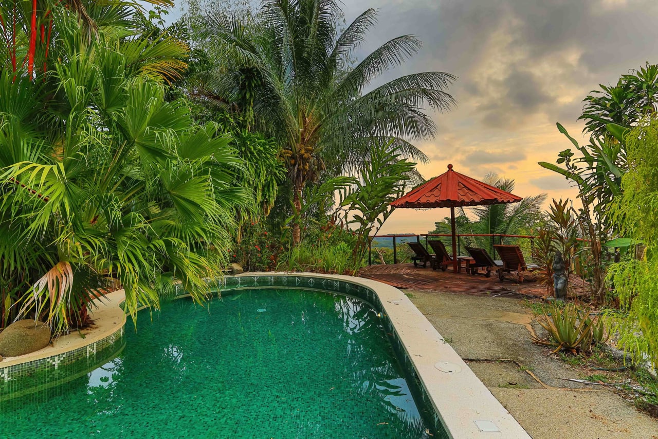 Ocean and Sunset View Home and Guest House near Dominical – 6.3 Acres