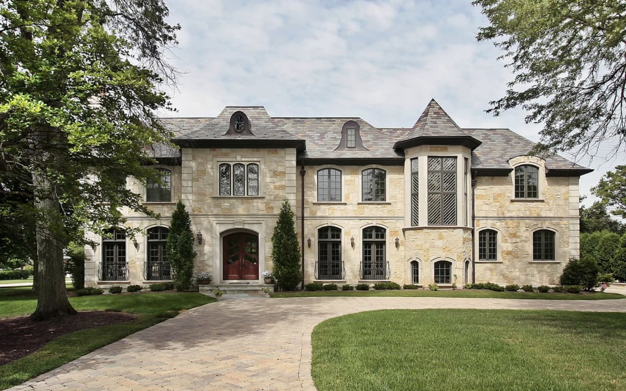 Selling a Home in Bloomfield Hills