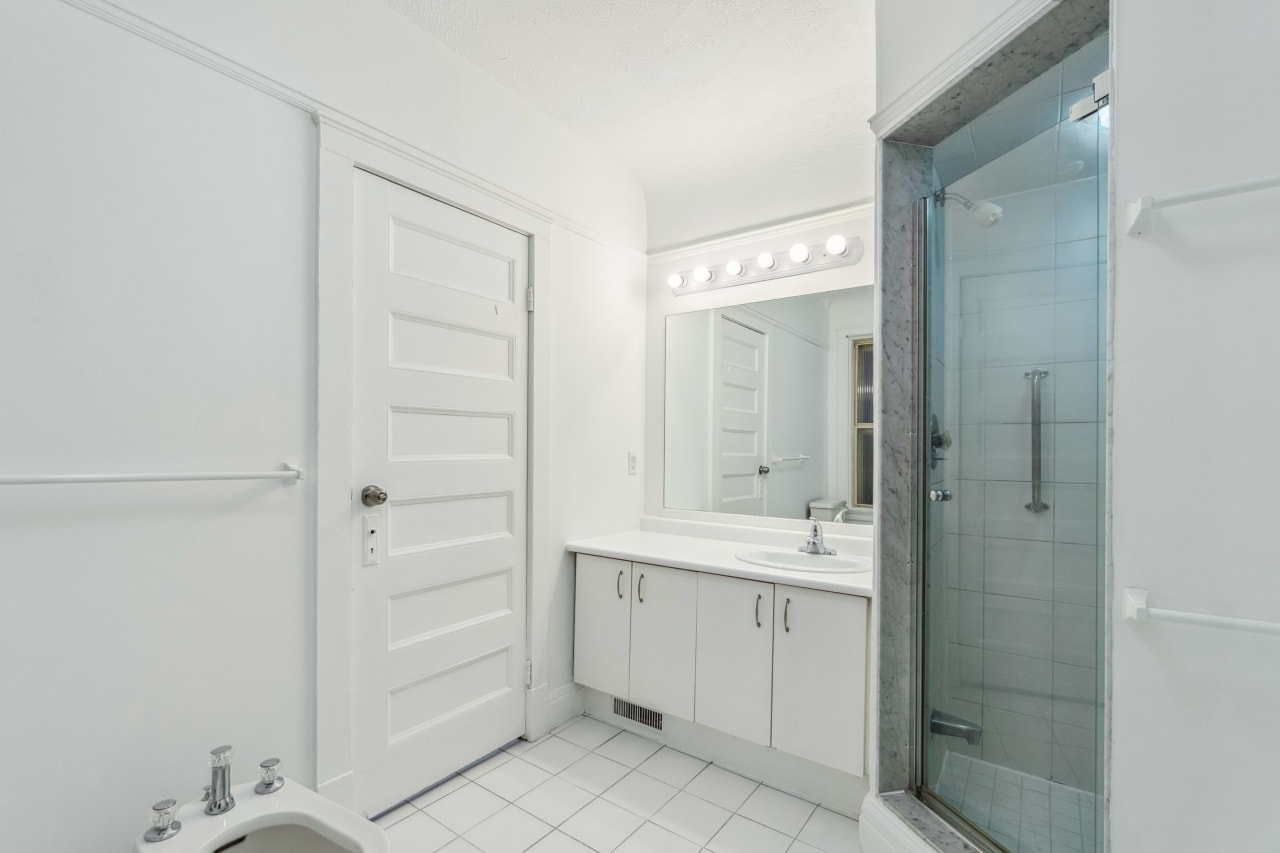 Hazelton Avenue Executive Rental Real Estate Listing Kevin Crigger