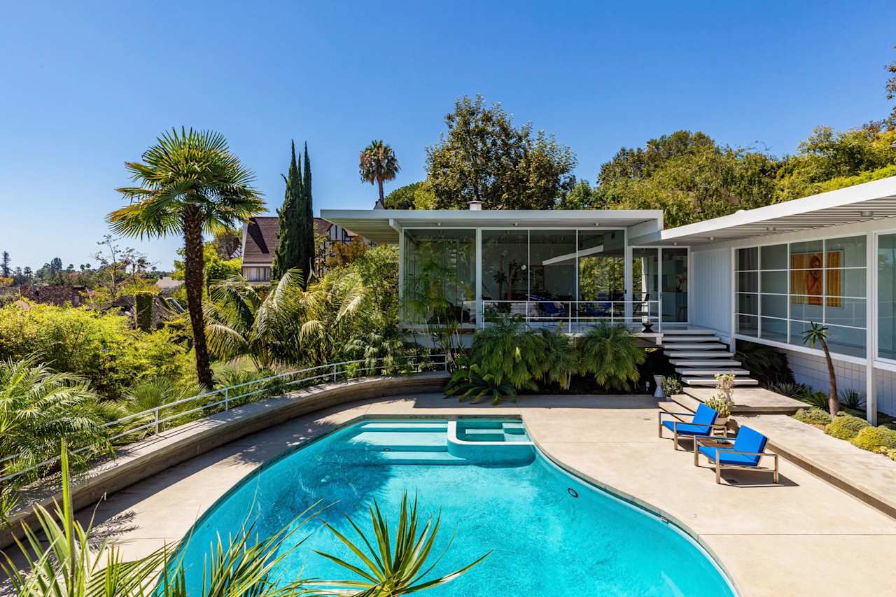 The Steel House :: Neil A. Johnson, AIA