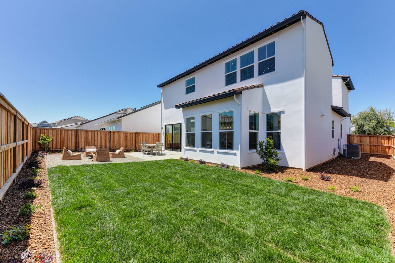 Photo Gallery Michael Onstead Crocker Village