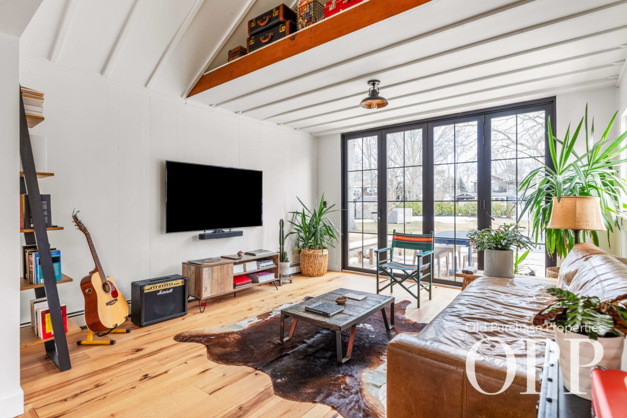 BELLPORT VILLAGE SUMMER RENTAL