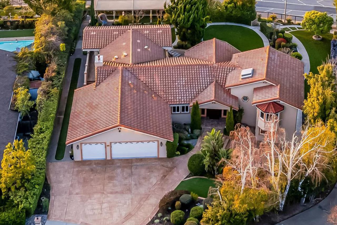 Spectacular Weibel  Residence in Fremont