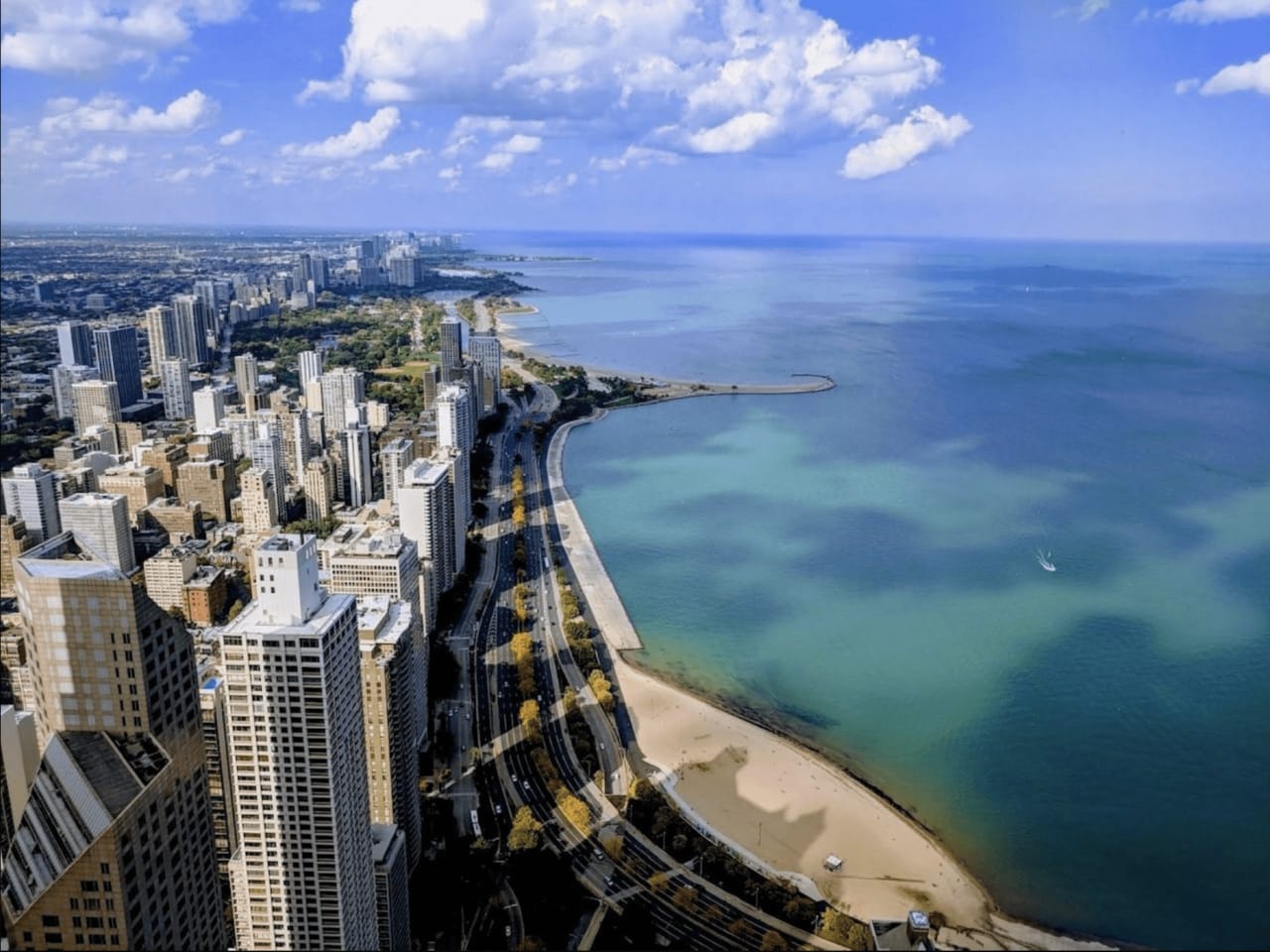 Elevate Your Chicago Experience: Luxury Living on the 77th Floor