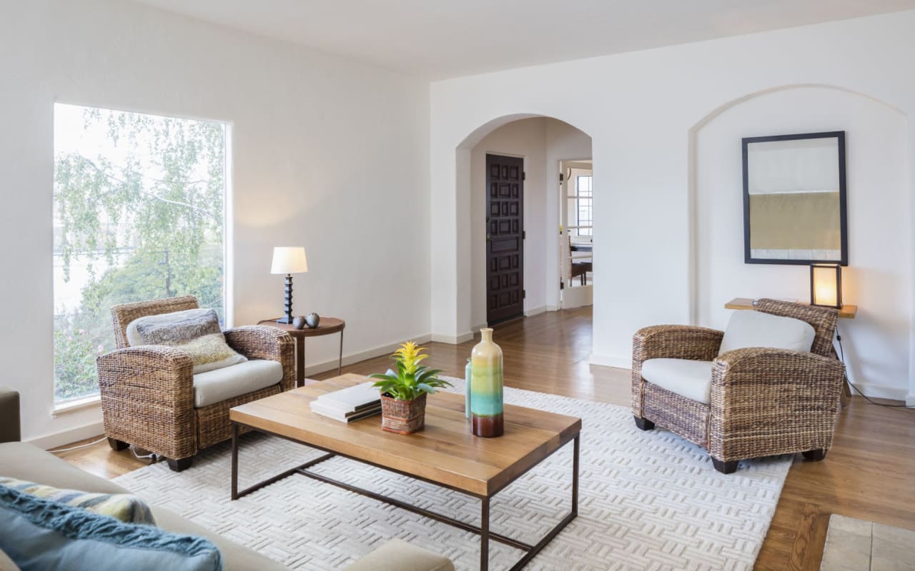 What Types of Home Staging Services Can I Use to Sell My Home?