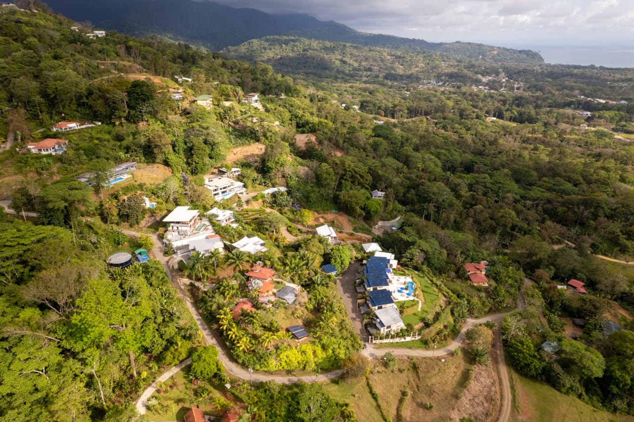 Luxury Carabao Villa