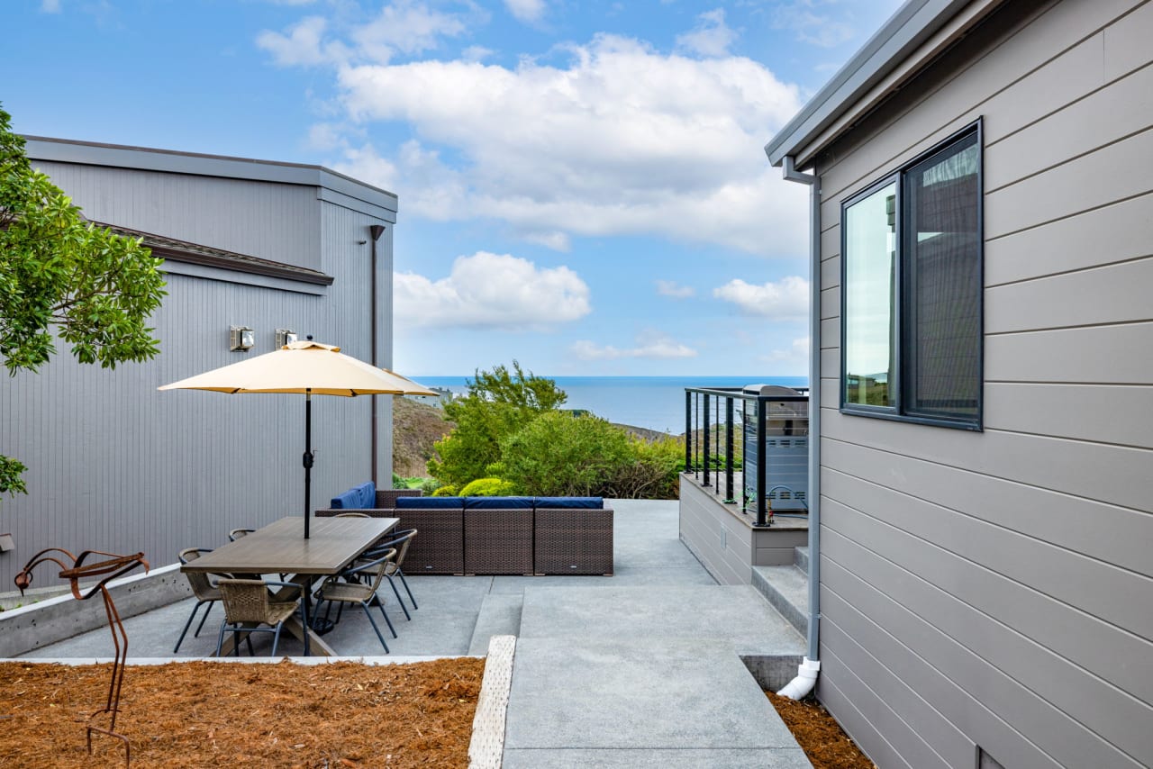 Pacific Ocean Views in Bodega Harbour