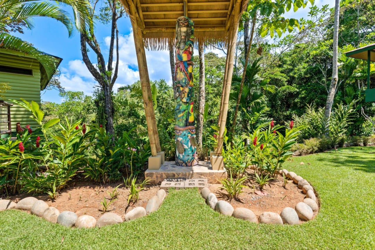 6 Beautiful Tree House Villas and Owners Home on Calle Toucan