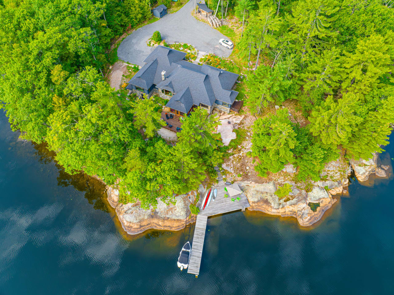 Alves Road, Georgian Bay 