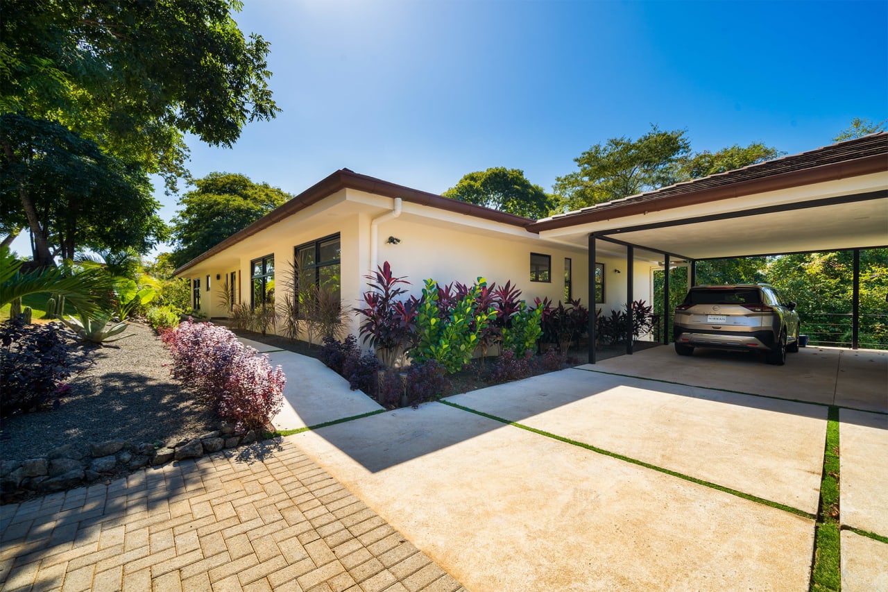 La Serena - Beautiful Home in Las Ventanas, Playa Grande