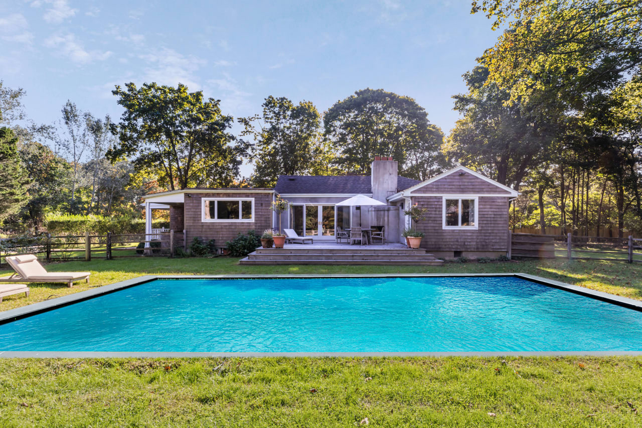 IMMACULATE RANCH SURROUNDED BY NATURE