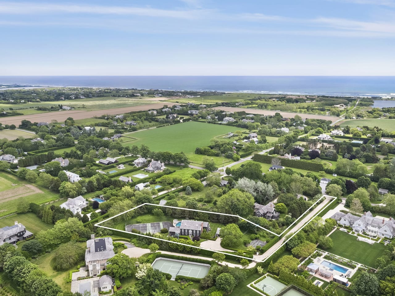 Sprawling Sagaponack South Traditional