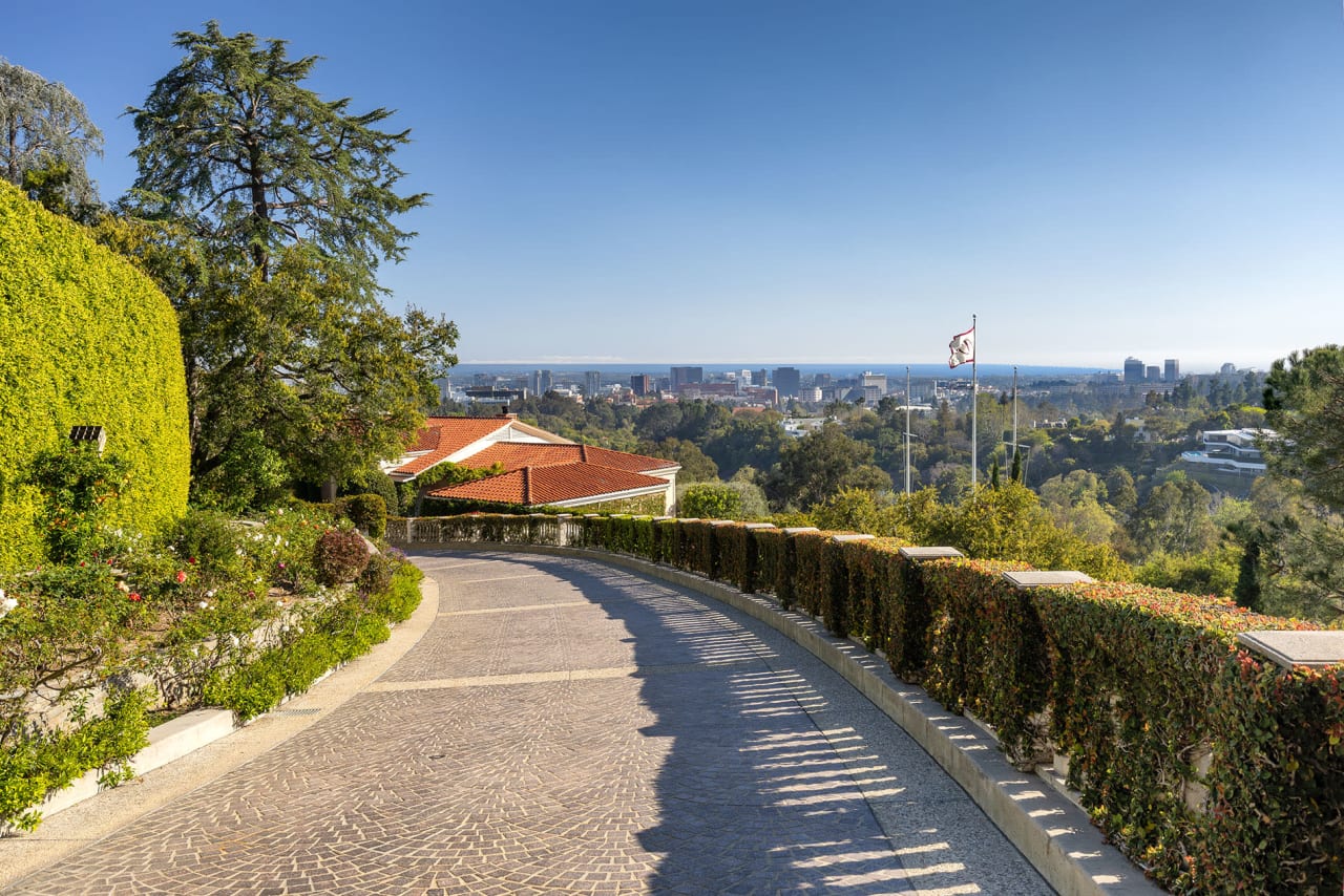 Villa dei Fiori, Bel Air