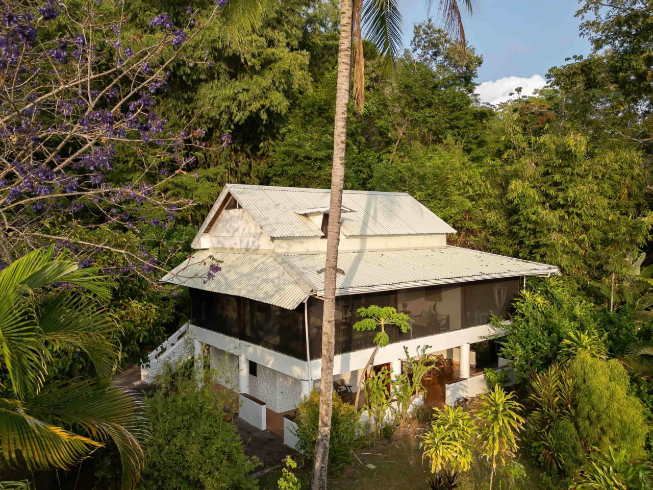 Ocean and Sunset View Home and Guest House near Dominical – 6.3 Acres