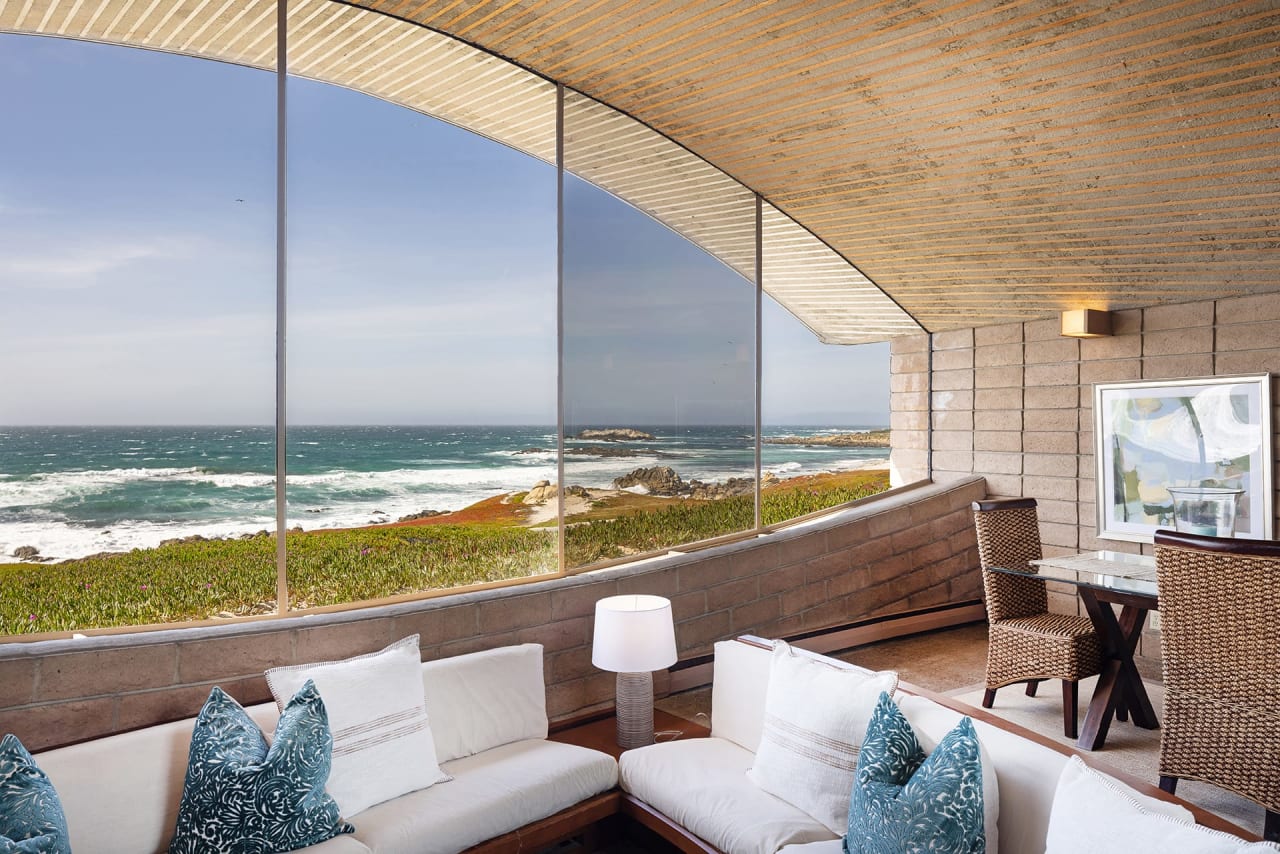 Pebble Beach Icon - Fanshell Beach House - 3137 17 Mile Drive