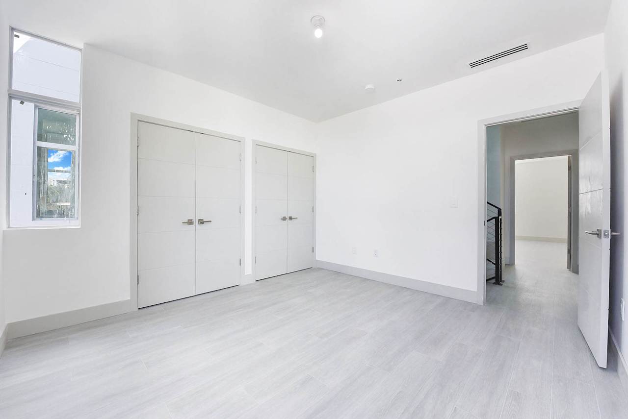 2924 Bird Avenue Unit 7