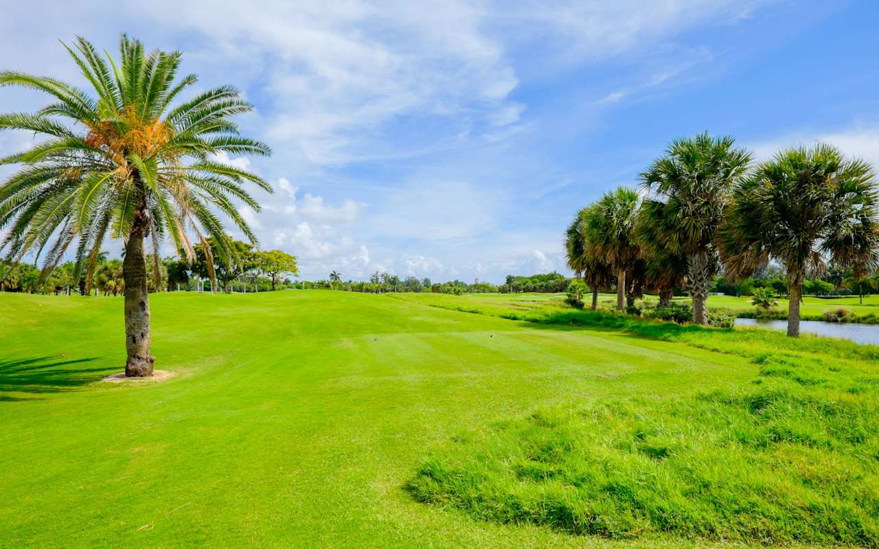 Naples, FL Bundled Golf Communities Joe Belz + Apex Team